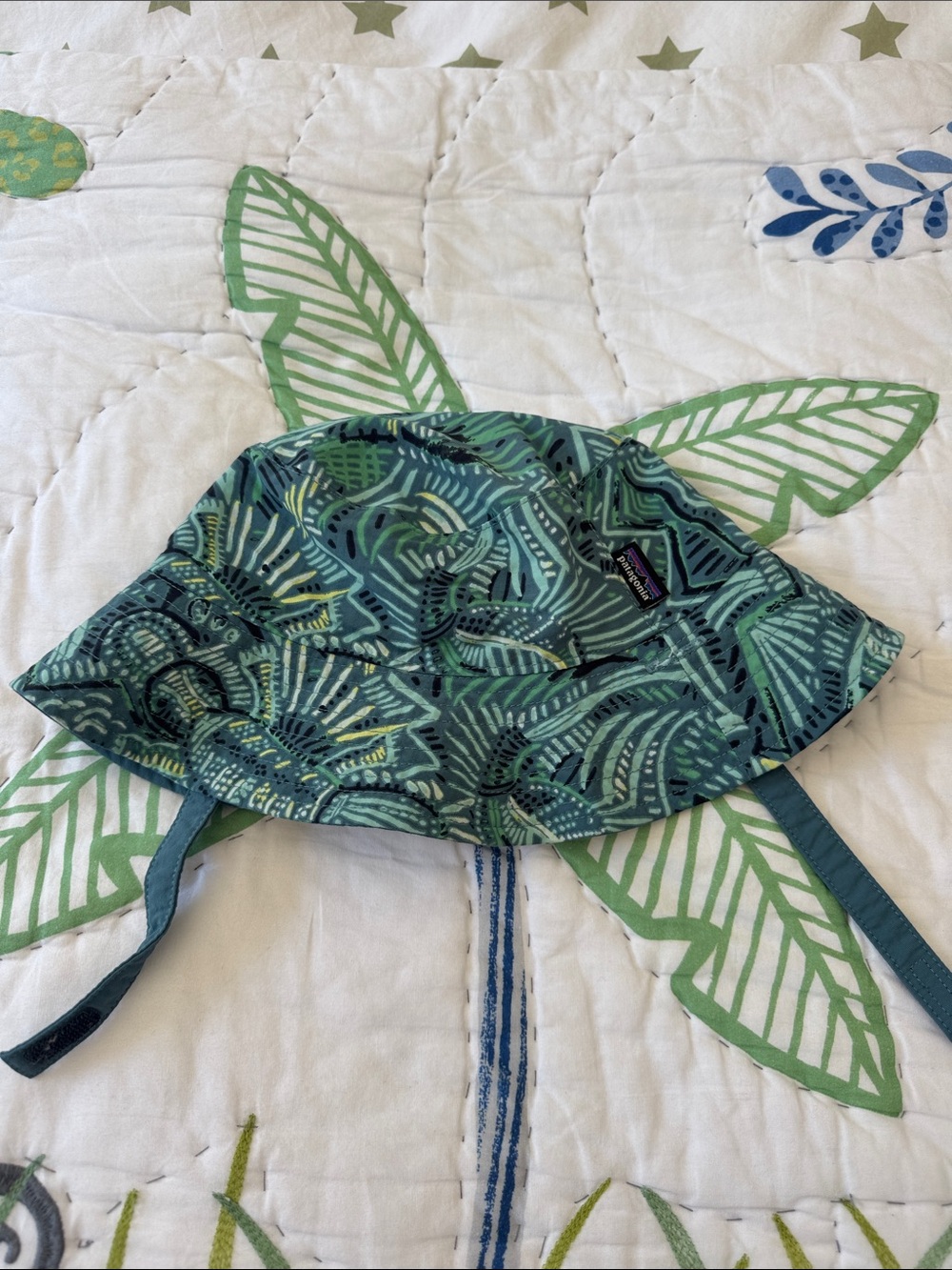 Patagonia Kids Teal and Navy Patterned Sun Hat